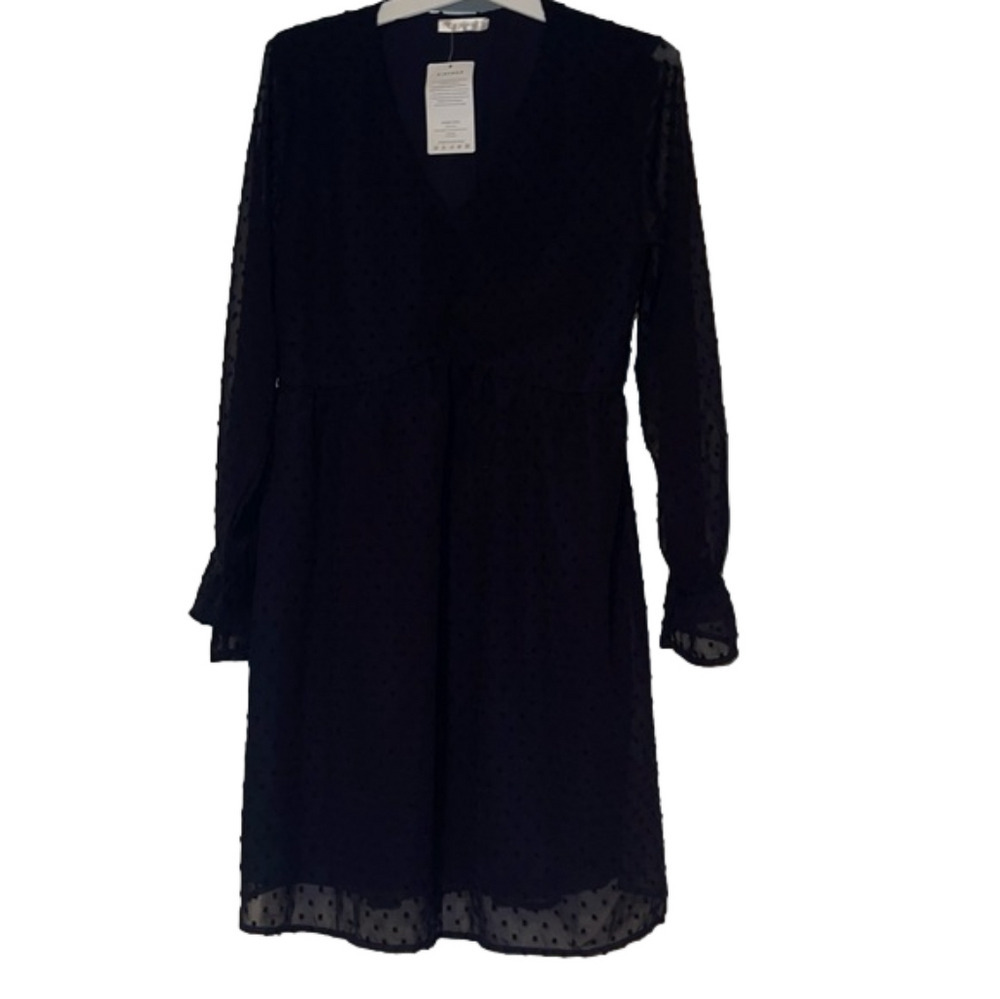 NWT women’s vneck dress M
